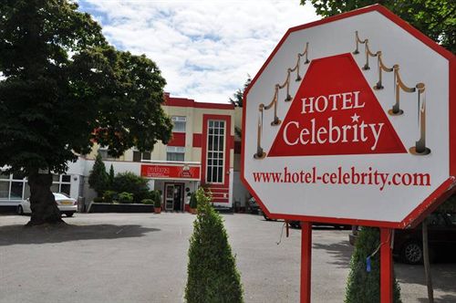 Hotel Celebrity image 1